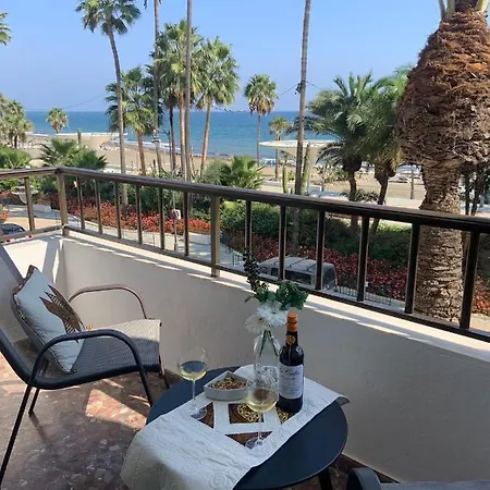 Апартаменты Frente A La Playa Piso 2 *