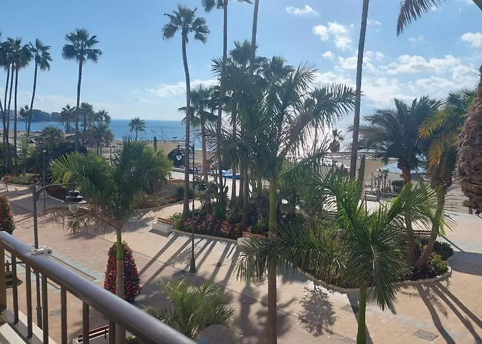 Frente A La Playa Piso 2 *